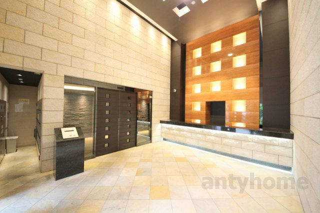 アーデン西天満　仲介手数料無料のエントランス