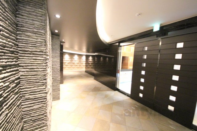 アーデン西天満　仲介手数料無料のロビー