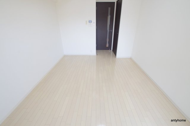 アーデン西天満　仲介手数料無料の居間・リビング