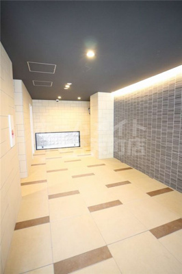 【ロビー】 | Metrosa弁天町 | 落ち着いたロビーです