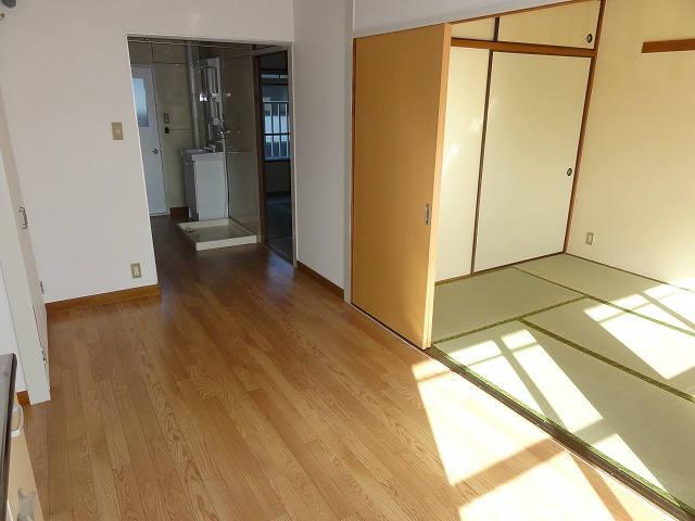 西町コーポの居間・リビング