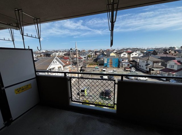 新柏ガーデニア東の街弍番館のバルコニー