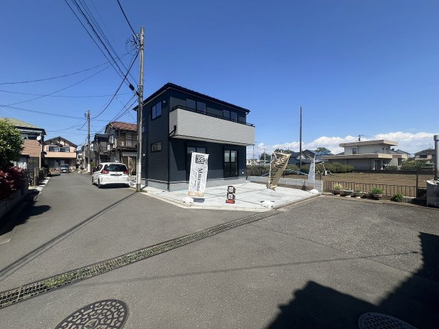 武蔵村山市学園第３の前面道路含む現地写真
