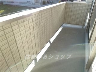 広島市安佐北区可部１丁目のアパートのバルコニー