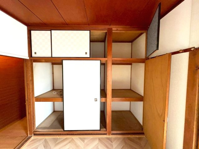東阪田貸家の収納