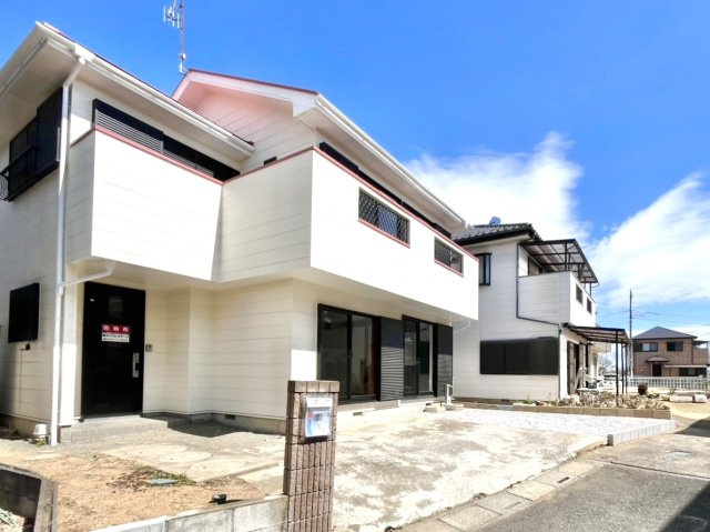 【中古戸建】本庄市児玉町児玉の外観|■外観|シンプルで洗練されたデザインは住まう人の色に染まり、個性を映し出します♪本日見学可能(*＾＾*)