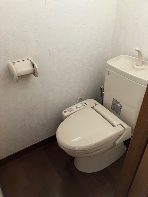 アーバンコートのトイレ|ゆったりとした空間のトイレです