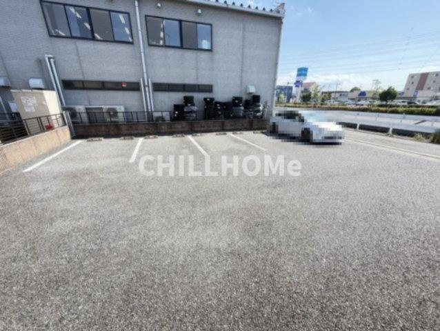 ブリーズ・アエルの駐車場|当社、チルホームのHPもご覧ください(^^)/物件情報多数♪