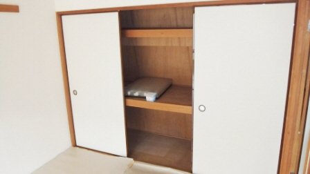 奥田ビルの収納|たっぷり入る押し入れ