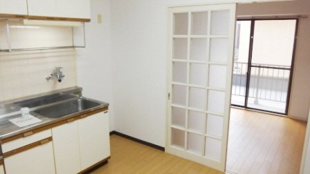 奥田ビルの居間・リビング|ダイニング4.5帖