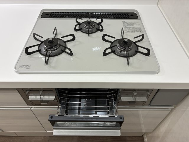 エクセラージュあざみ野のキッチン|グリル付きコンロ