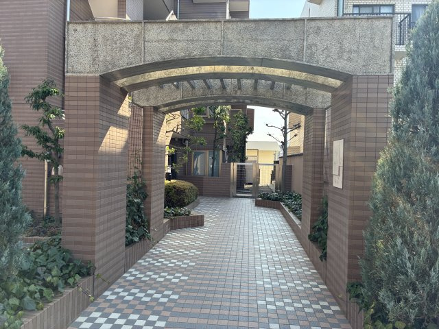 エクセラージュあざみ野のエントランス