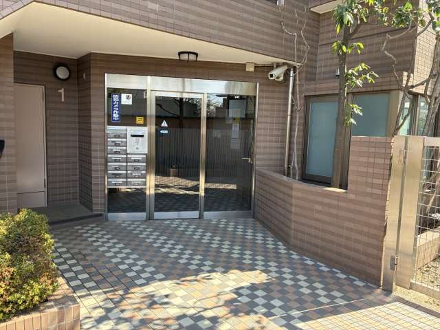 エクセラージュあざみ野のエントランス