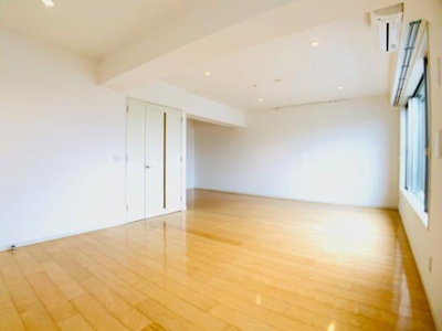 【居間・リビング】 | アパートメンツ東山