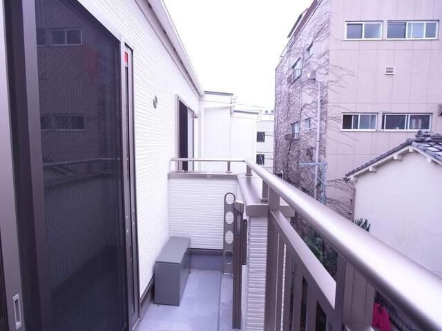 リブリ・Ｌｅ・Ｌｉｅｎのバルコニー