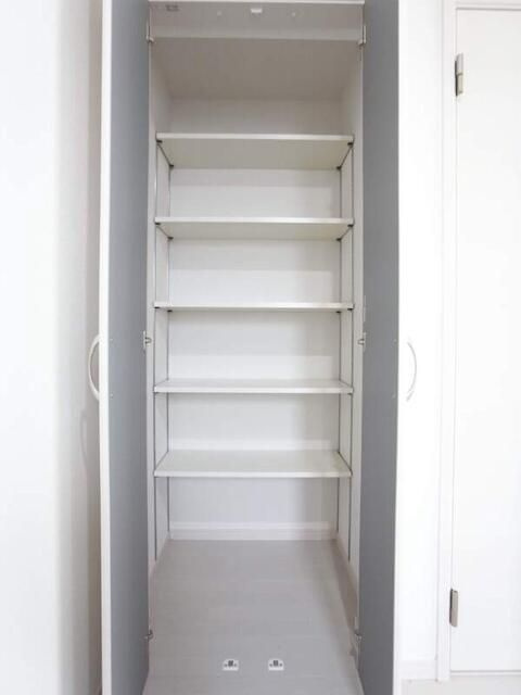 リブリ・Ｌｅ・Ｌｉｅｎの玄関