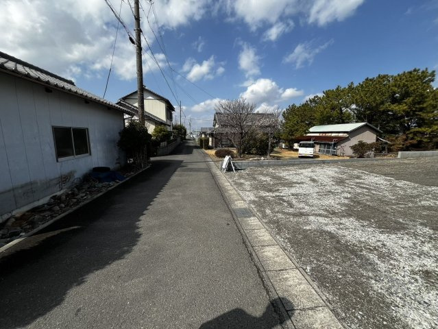 売新築戸建　焼津市高新田の前面道路含む現地写真