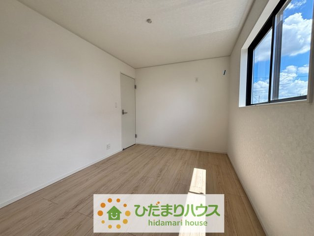 加須市北下新井第５　新築一戸建て　04　クレイドルガーデンの子供部屋