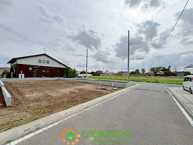 加須市北下新井第５　新築一戸建て　02　クレイドルガーデンの前面道路含む現地写真|2026/4/6　撮影