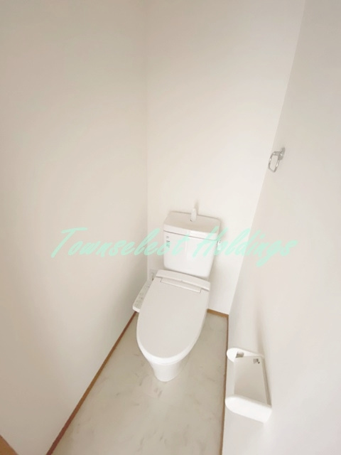 逗子市山の根１丁目のアパートのトイレ