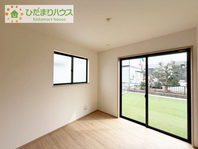 【洋室】 | 土浦市おおつ野6丁目10番　新築戸建　A号棟 | 窓が多く、明るい空間を演出してくれます(*^^*)
