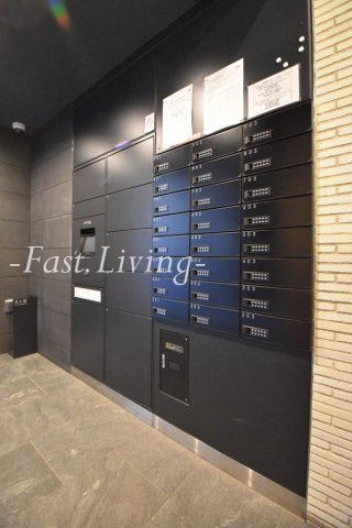 グランクリュ新宿御苑のロビー