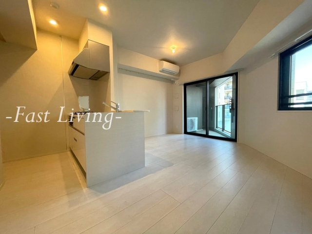 グランクリュ新宿御苑の居間・リビング