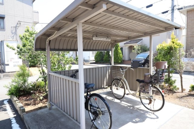 リビングタウンひたち野 Ｂのその他共用部分|駐輪場