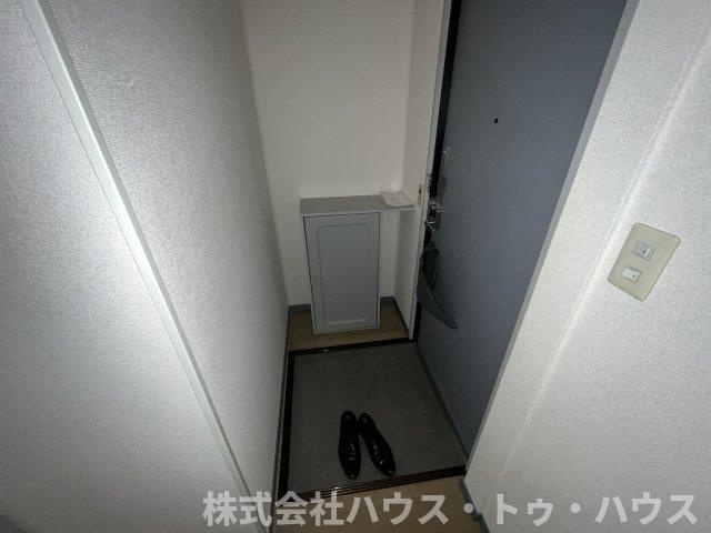 フロイディーハイツの玄関