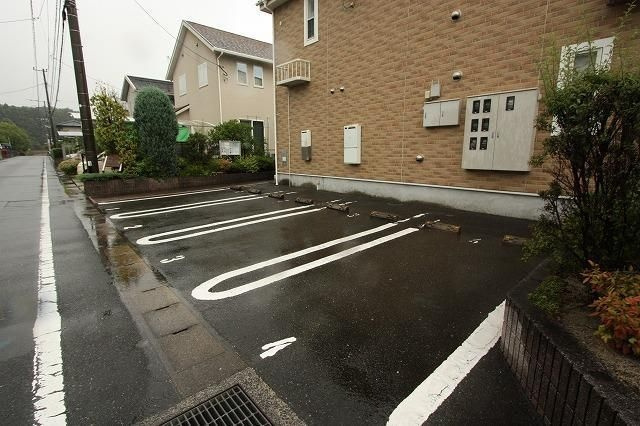 セレーノ・Ｓの駐車場