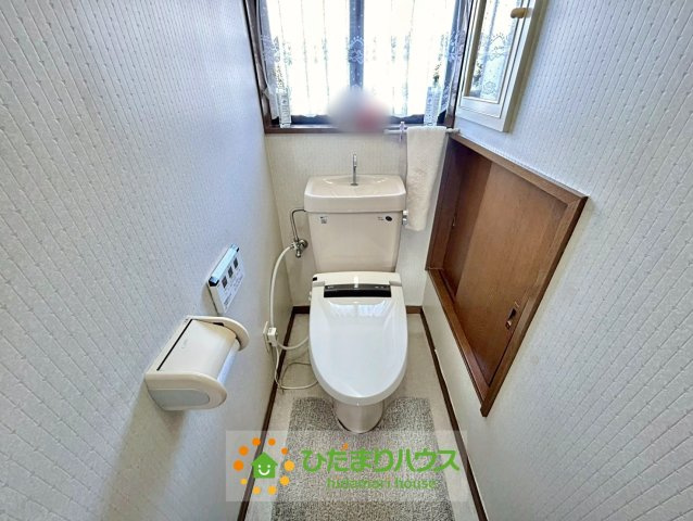 加須市向古河　中古一戸建てのトイレ