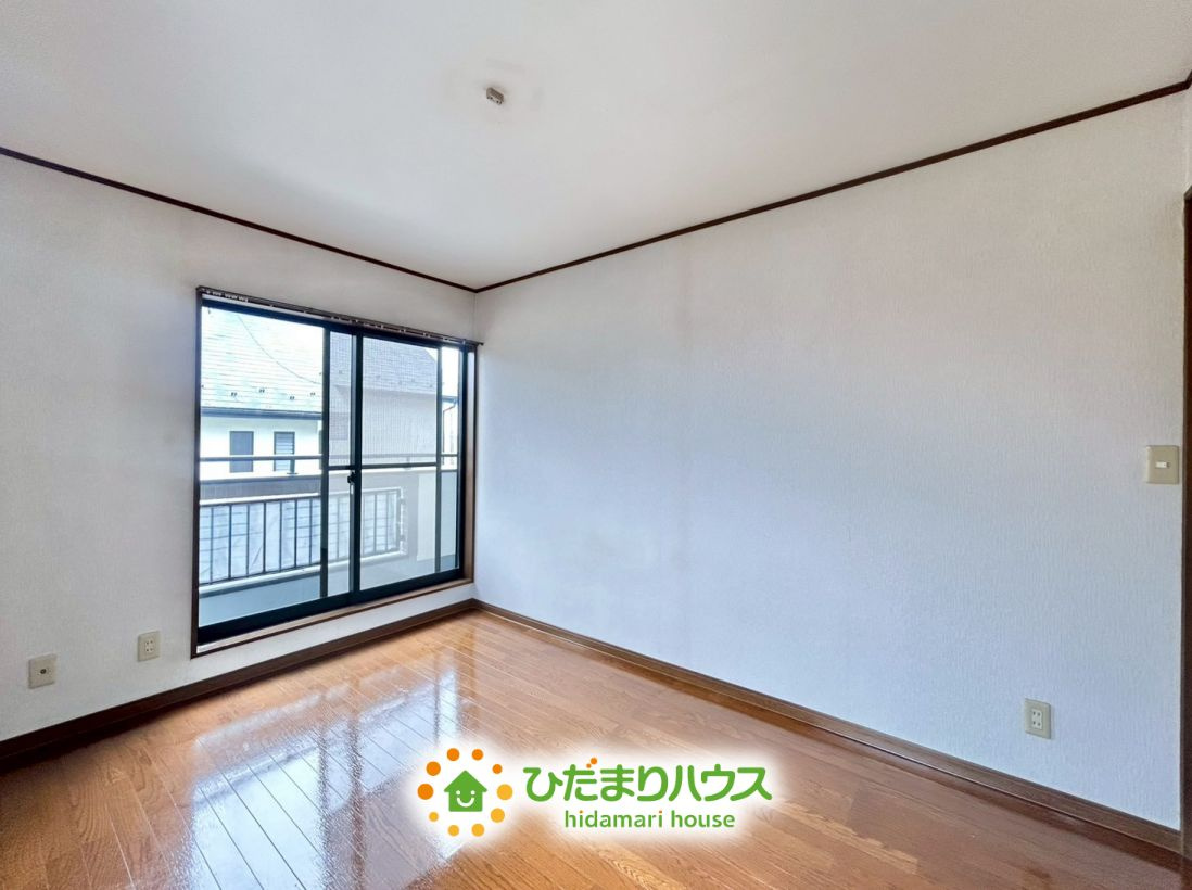 加須市向古河　中古一戸建ての寝室|主寝室としてもゆとりのある広さです！
