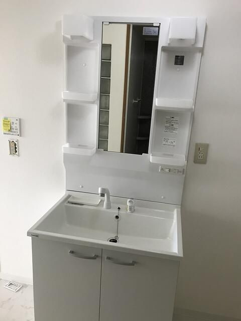 熊本市西区二本木５丁目の賃貸マンションの独立洗面台