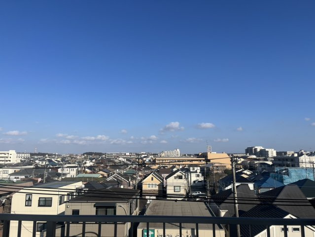 広々ルーフバルコニー／３方角住戸／D'クラウディア瀬谷の展望