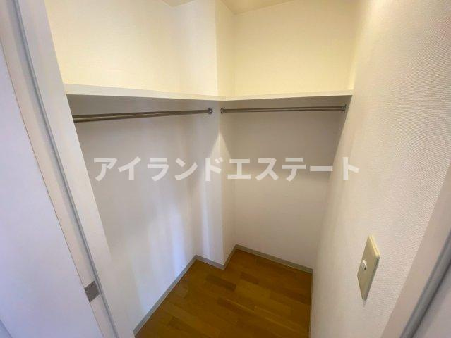 ステランテ駒沢　駅近　南東角部屋　ウォークインクロゼットの収納
