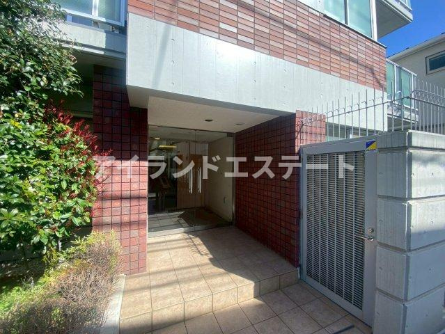 ステランテ駒沢　駅近　南東角部屋　ウォークインクロゼットのエントランス