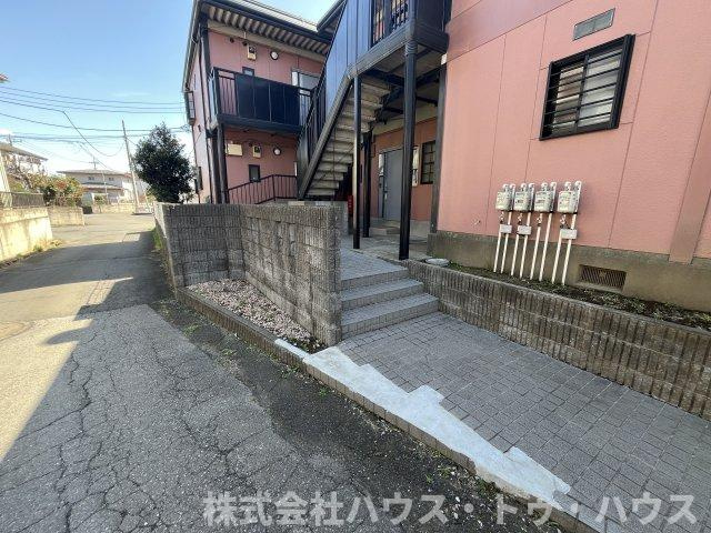 フロイディーハイツのエントランス