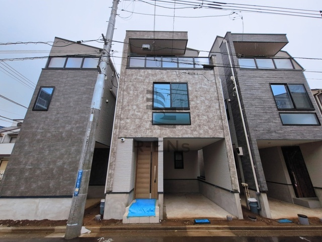 【外観】 | 西東京市下保谷１丁目　新築戸建て　B号棟 | 堂々と美しく、魅力的な設計力で叶った匠の邸がここに誕生！
