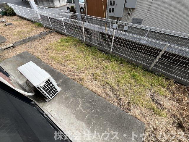 フロイディーハイツの庭