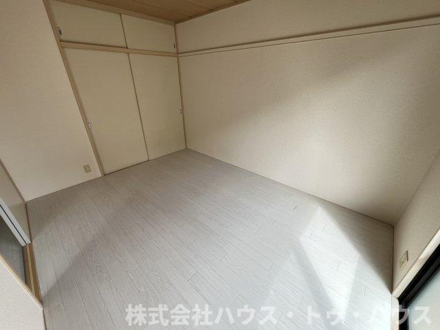 フロイディーハイツの寝室