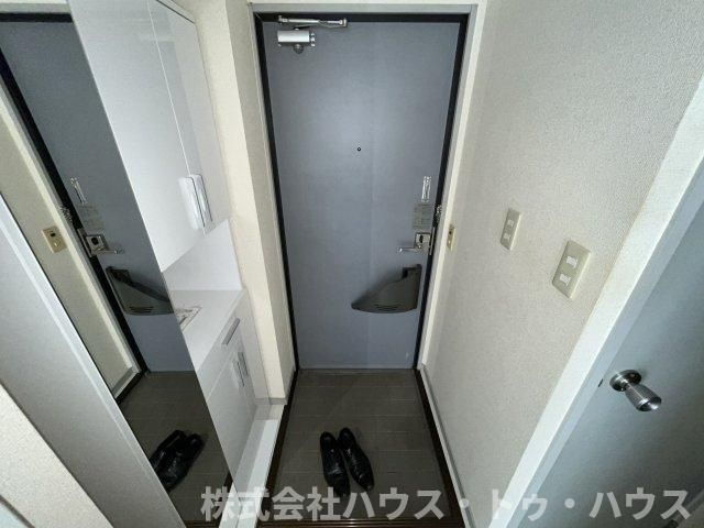 フロイディーハイツの玄関