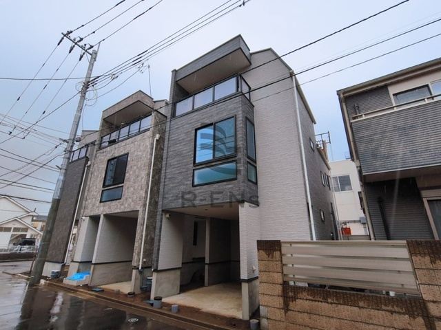 【外観】 | 西東京市下保谷１丁目　新築戸建て　C号棟 | 堂々と美しく、魅力的な設計力で叶った匠の邸がここに誕生！