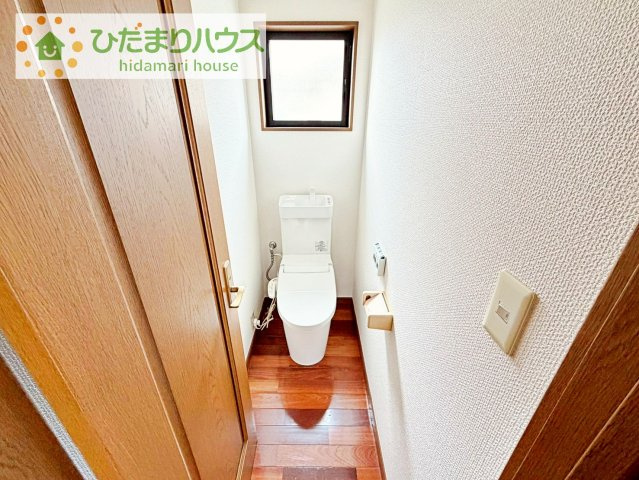 【トイレ】 | 筑西市みどり町１丁目　中古戸建 | トイレは1F、2F共に完備！取り合いになることがありませんね(^^)/