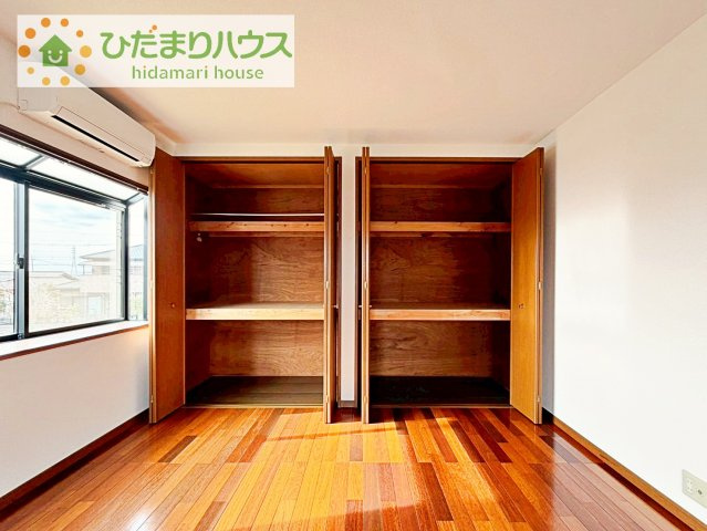 【収納】 | 筑西市みどり町１丁目　中古戸建 | お洋服の多い女性に人気！収納力の高いクローゼット付き☆彡