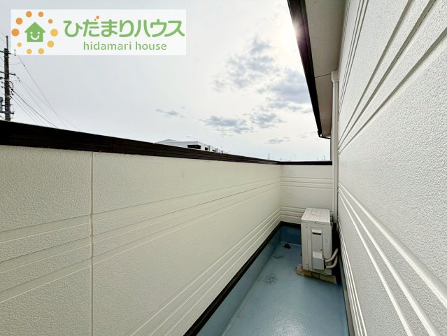 【バルコニー】 | 筑西市みどり町１丁目　中古戸建 | 広々としたバルコニー。お洗濯物もぜーんぶ干せちゃいます！！