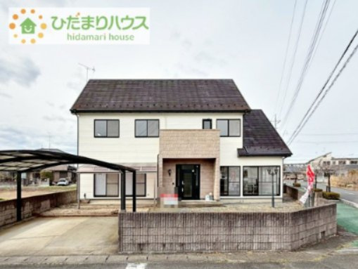 【外観】 | 筑西市みどり町１丁目　中古戸建 | 白を基調とした明るい印象を受ける外観です！