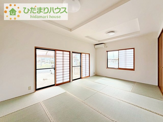 【和室】 | 筑西市みどり町１丁目　中古戸建 | 和の風情を演出する内障子付！
