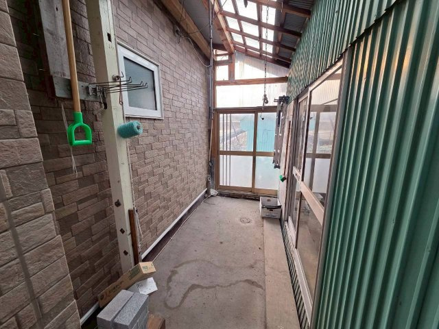 桜ケ岡1丁目　中古住宅のその他|玄関物置スペース