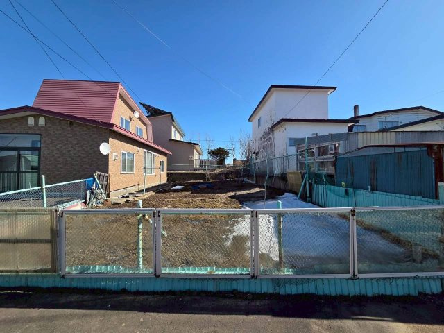 桜ケ岡1丁目　中古住宅の外観|南庭