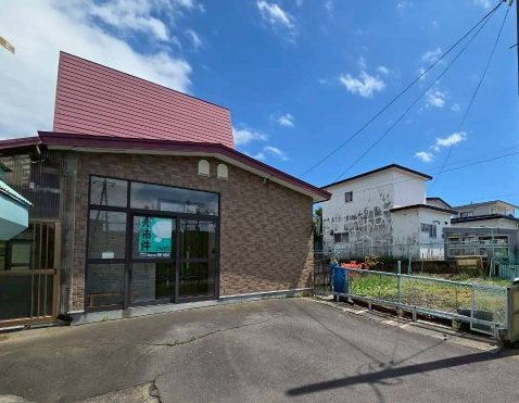 桜ケ岡1丁目　中古住宅のエントランス